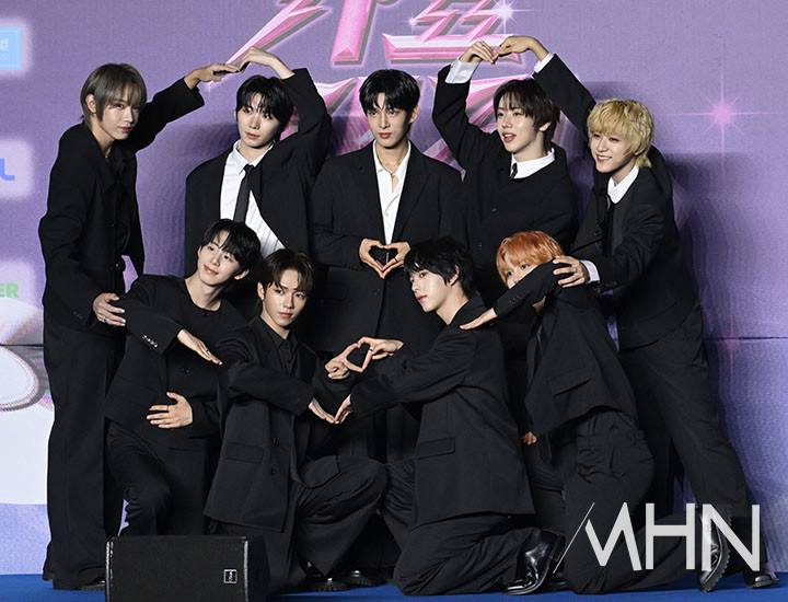 ‘아홉, 전 세계 팬덤과 만난다’…창간호 FI 커버 통해 새로운 K-POP 기록 예고
