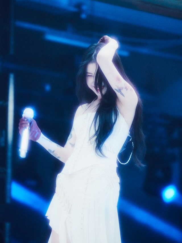 引用:ペク・イェリン SNS