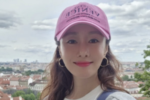 김지수 프라하 현지 사진 관련 보도 썸네일